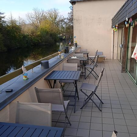 Auberge De Jeunesse Hi Pontivy Exterior photo