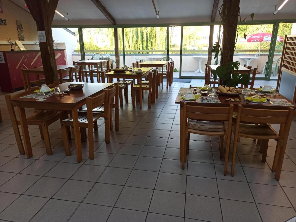 Auberge De Jeunesse Hi Pontivy Exterior photo