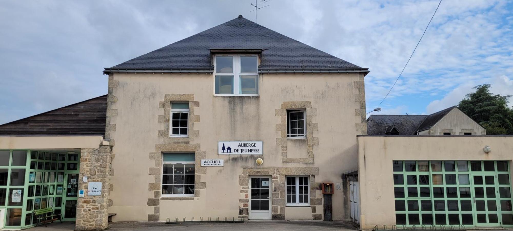 Auberge De Jeunesse Hi Pontivy Exterior photo